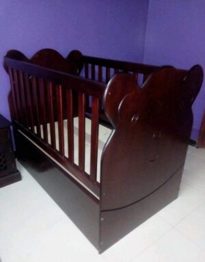 WhatsApp Image 2025-11-21 at 13.48.01 Moroni baby cot
